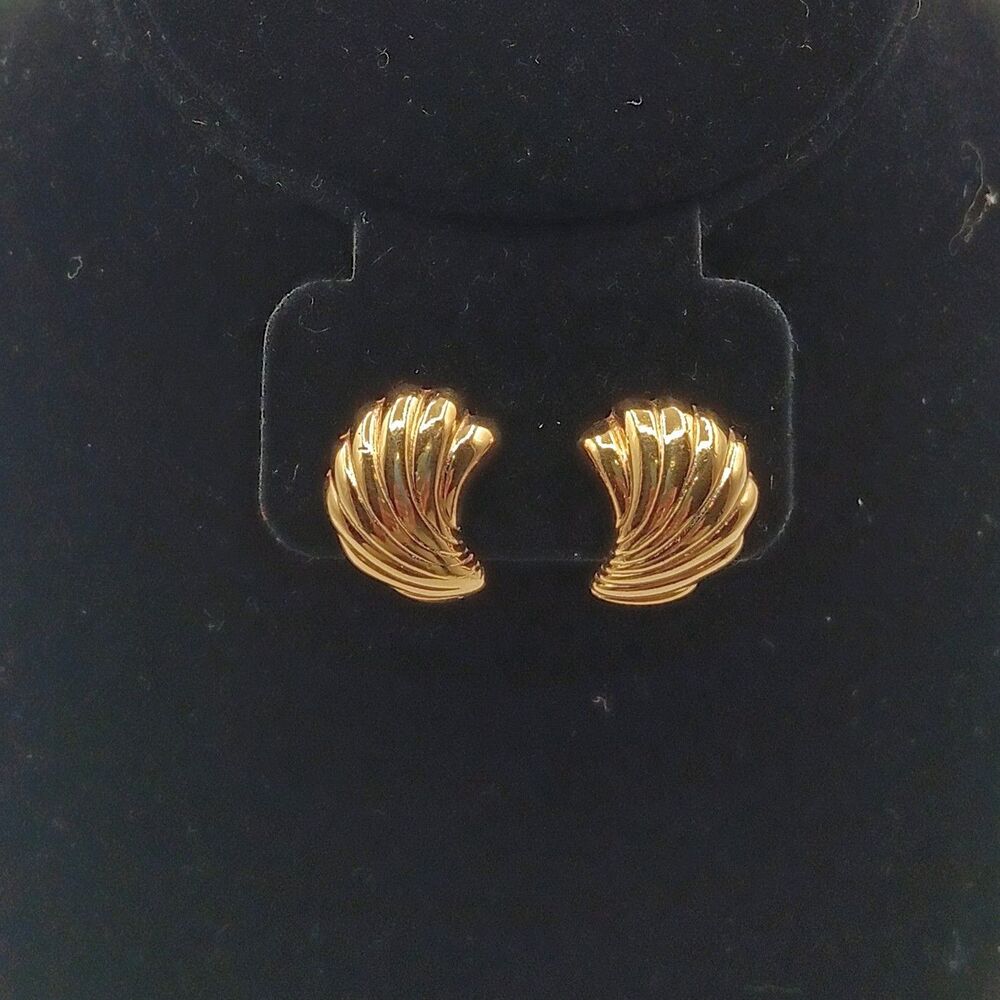 Napier Shell Earrings Gold Tone Omega Clip On Fan Wave Nautical Coastal Holiday
